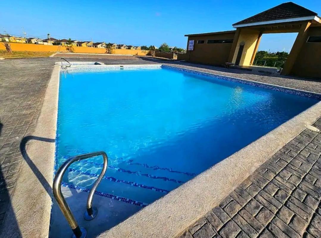 Old HarbourBellarose At Colbeck ,Gated With Pool, Stylishly Modern别墅 外观 照片